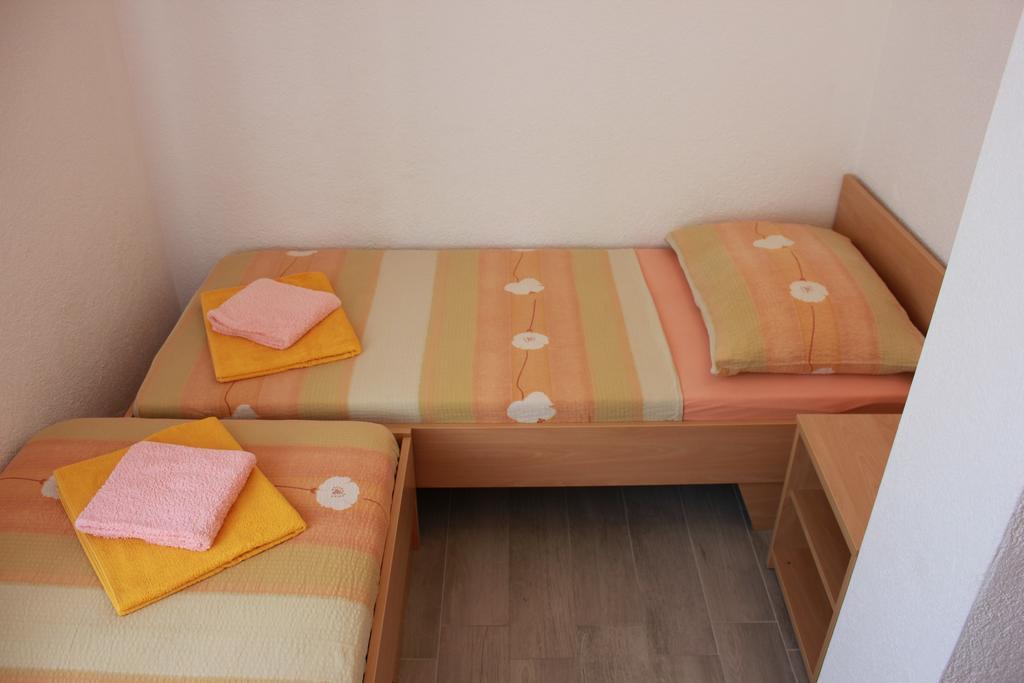 Apartments Roko Rogoznica  Buitenkant foto
