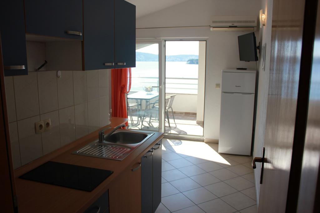 Apartments Roko Rogoznica  Buitenkant foto